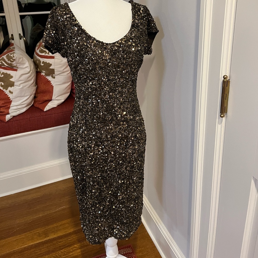 Theia Size 6 Chocolate Brown Sequined Dress